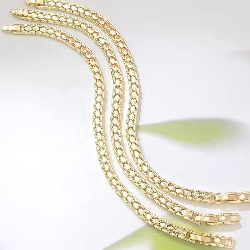 Textured Chain Bracelet — additional product view